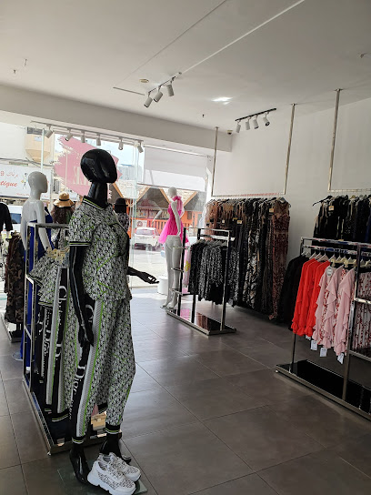 New look cosmetics - Bahrain|Manama